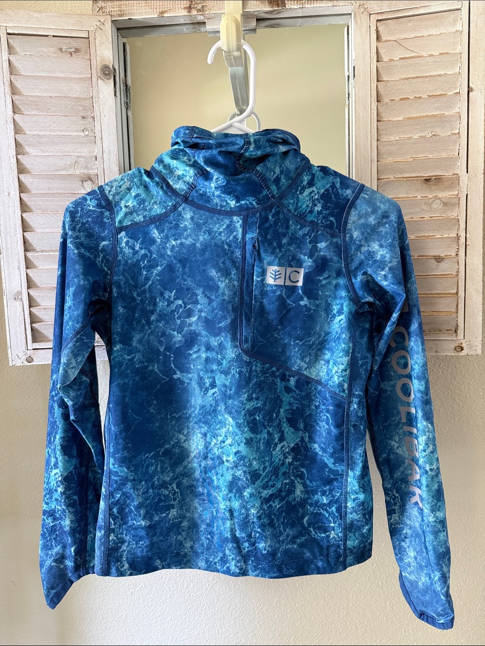 Coolibar Kids Blue Marble Hooded Rashguard Top